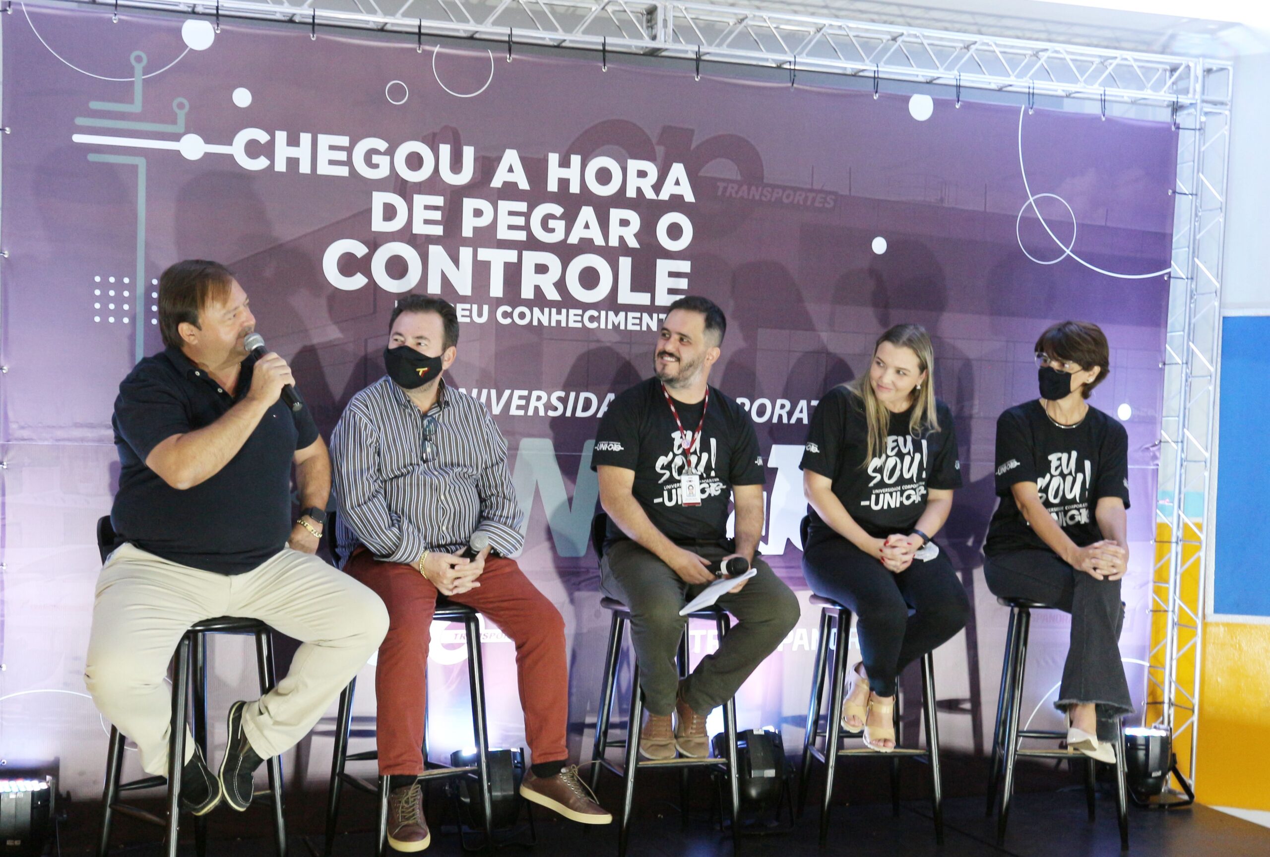 Lançamento-foi-feto-de-forma-híbrida-ou-seja-presencial-e-online-com-a-participação-dos-diretores